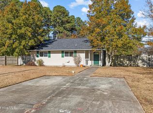 201 N Willow Lane, Jacksonville, NC 28546