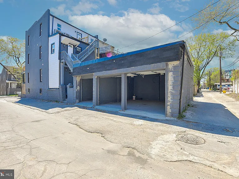 2330 Bryant Ave #4 — Photo 26