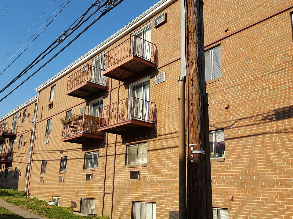 2nd image of 3854 Garrett Rd #A