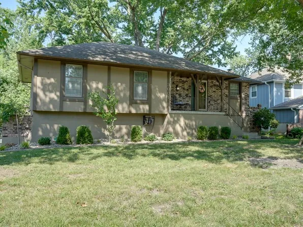 3001 Iva Dr, Independence, MO 64057