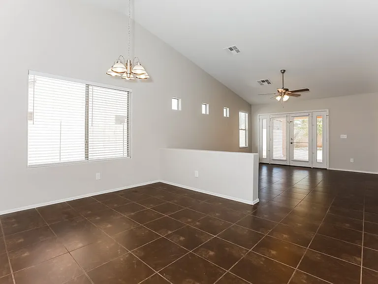 517 E Press Rd — Photo 6