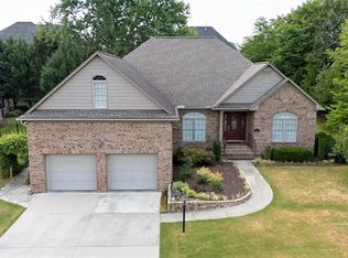 5008 Windsor Ct, Elon, NC 27244