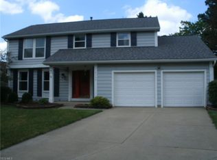 9790 Lakeview Cir, Strongsville, OH 44136