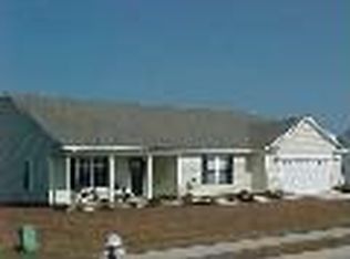 105 Chastain Dr, Jacksonville, NC 28546