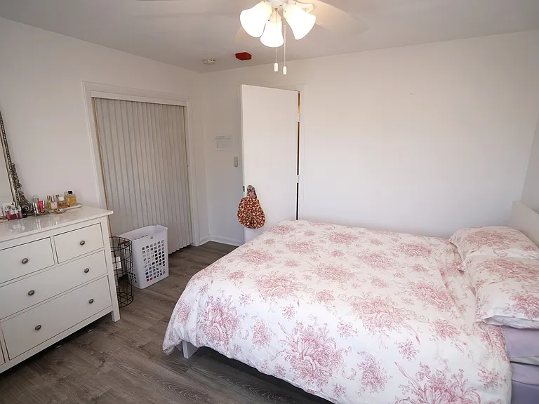 360 Market St #6 — Photo 4