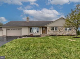 231 W Main St, Fredericksburg, PA 17026