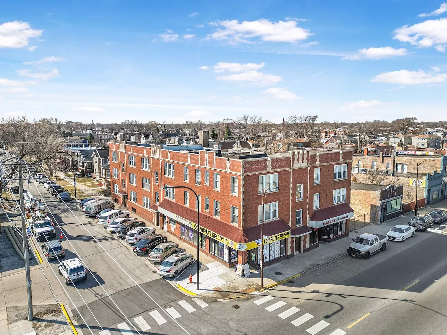1 bed, 734 sqft, $1,200 — Photo 1