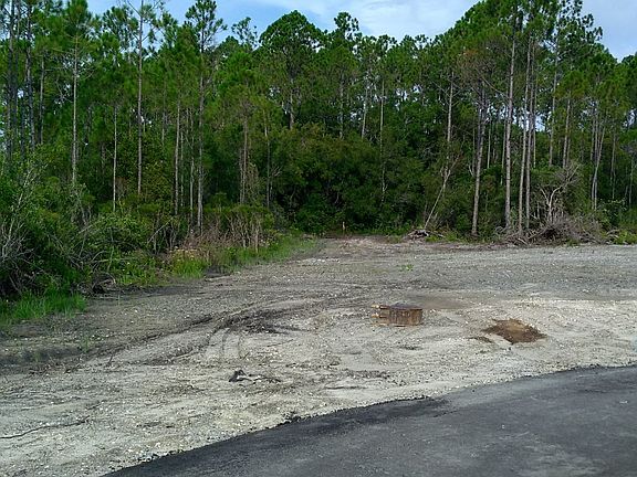 4th image of 18 Shady Grove Ln