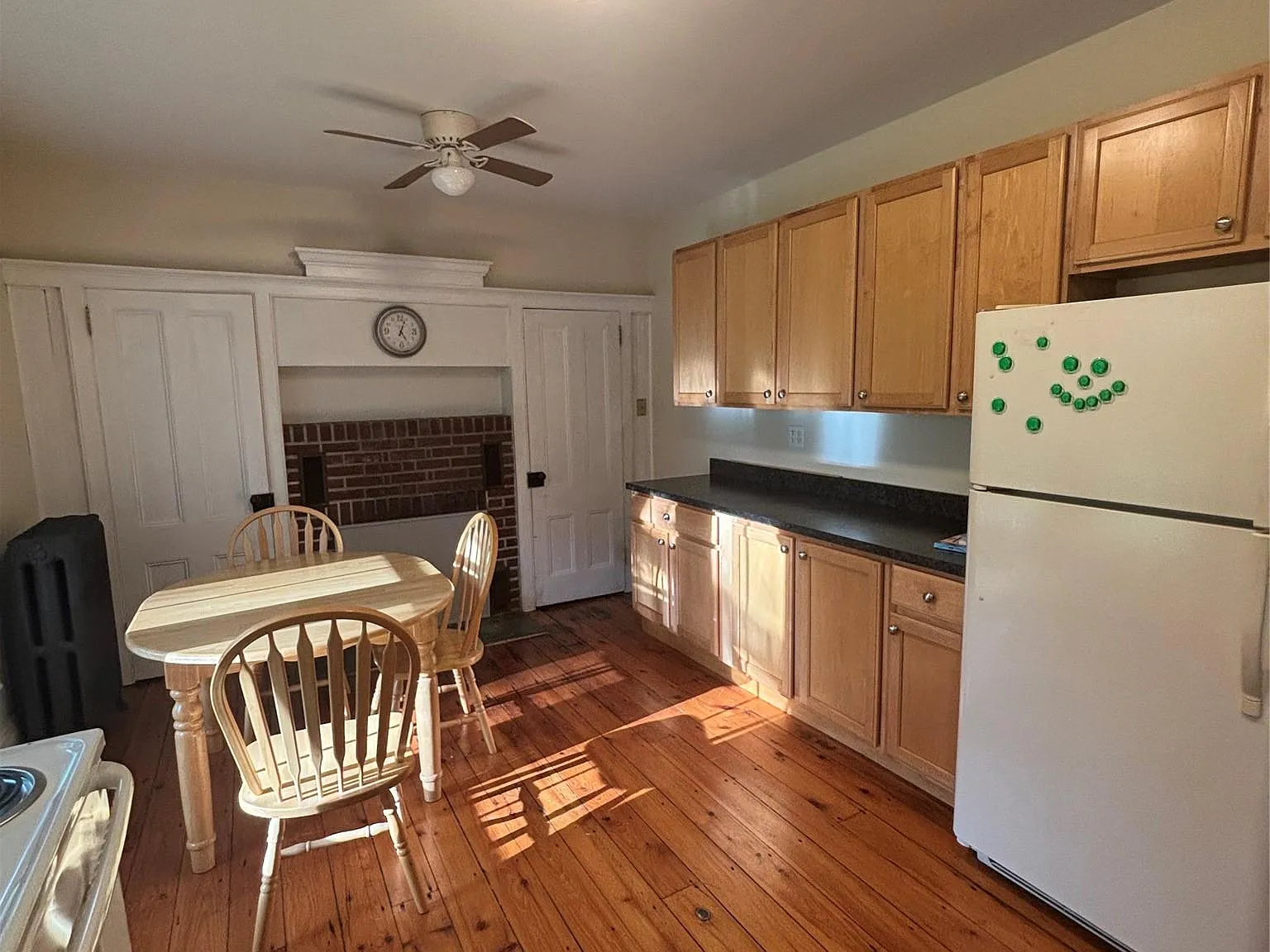 1 bed, 1.0 bath, 750 sqft, $1,800 — Photo 2