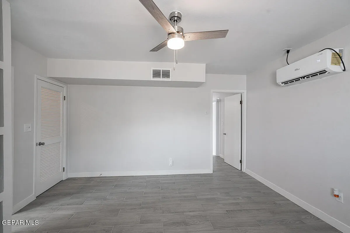 1 bed, 1.0 bath, 950 sqft, $1,100 — Photo 3
