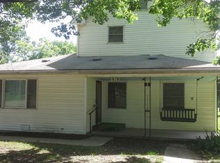 919 S 9th St, Humboldt, KS 66748