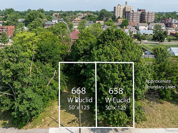 4th image of 668 W Euclid St