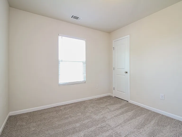 246 Wadsworth Rd — Photo 13