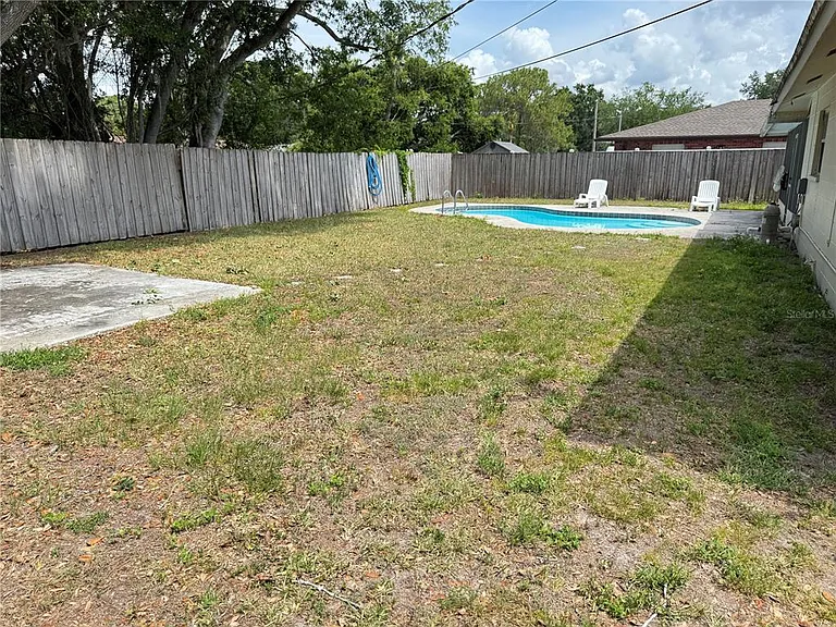 1602 Leslie Dr — Photo 29