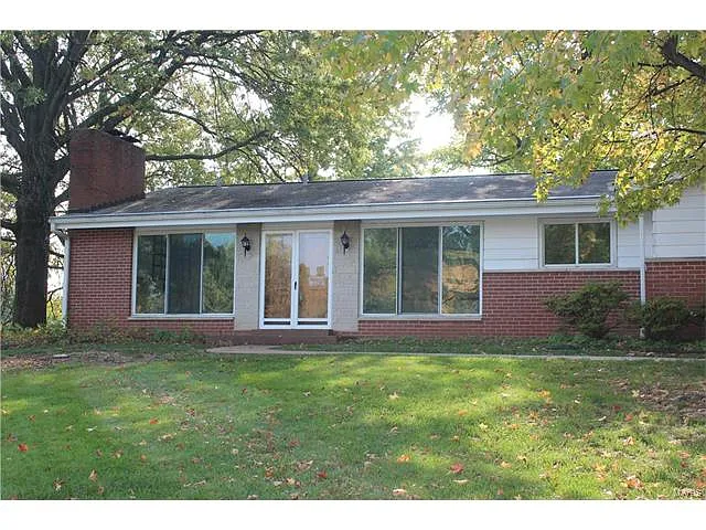 9446 Oakwood Manor Ln photo 1