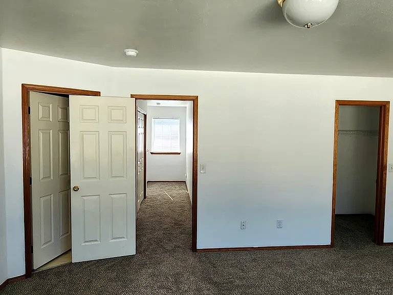 1326 S Skyline Dr #C — Photo 14