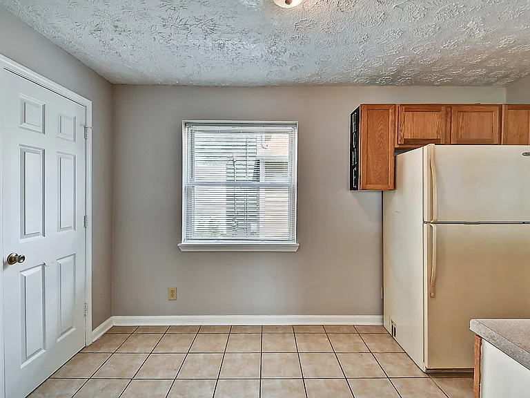 1409 Union St #2 — Photo 7