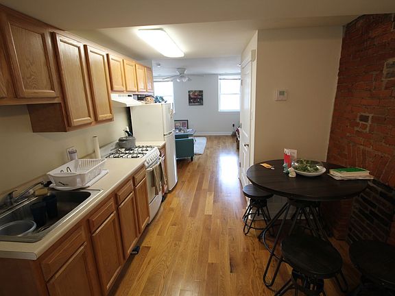 4th image of 1620 Fitzwater St #3RDFL