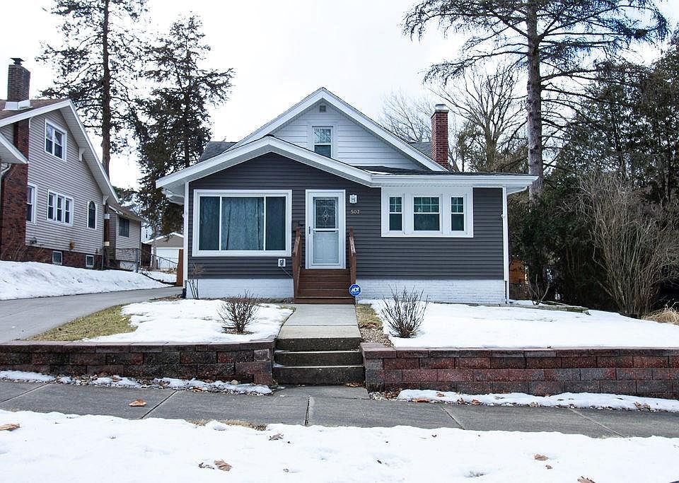 1st image of 507 23rd St SE