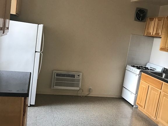 4th image of 3515 Leverich St APT 303