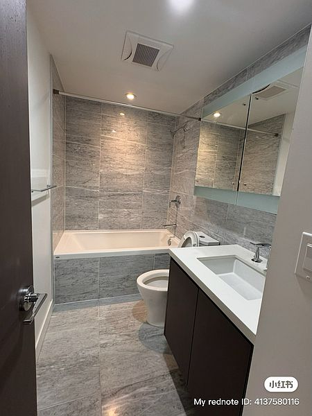 Burnaby Apartment for rent - 1 Bedroom — photo 2