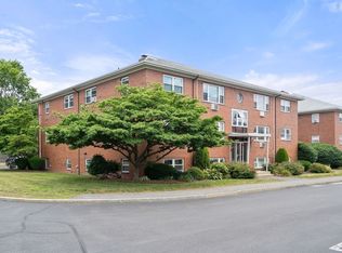 32 Whitman Rd APT B-1, Waltham, MA 02453