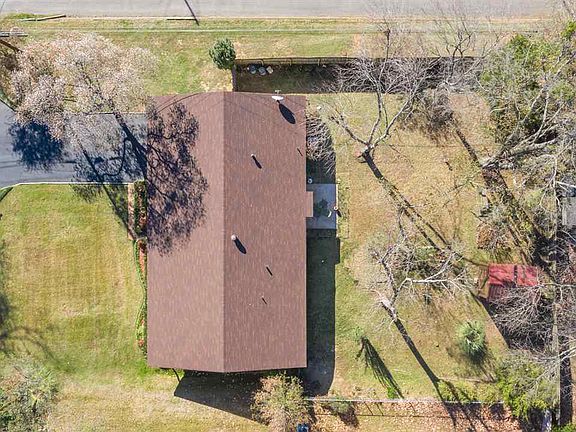 4th image of 2801 Amberwood Dr
