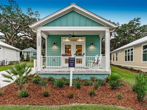 12133 Grand Oak Ln, Oxford, FL 34484