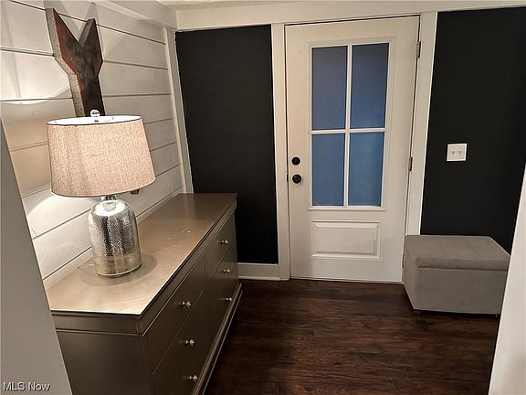 4th image of 10759 Reservoir Dr