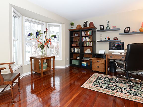 3rd image of 29 Liberty Dr
