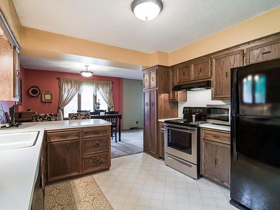 5th image of 13012 Terrace Cir