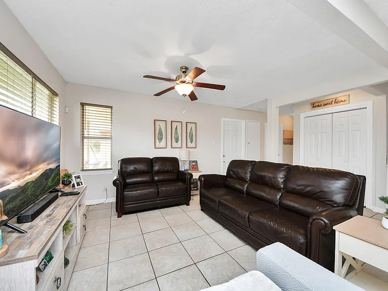 2806 Oak Dr — Photo 11