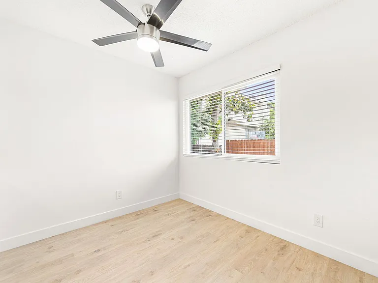 5330 Corteen Pl — Photo 9