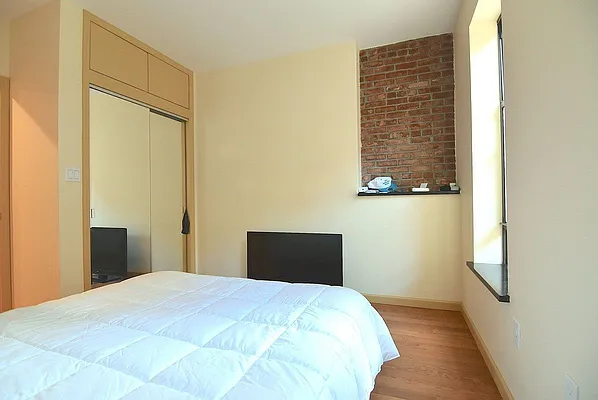 Rented by J Misrahi Realty Corp | media 18