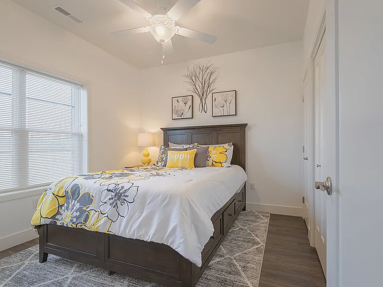The Bend Apartments — Photo 15