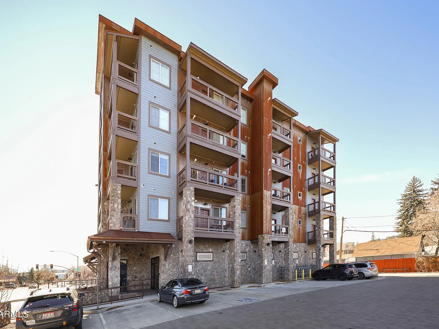 1 bed, 1.0 bath, 800 sqft, $2,200 — Photo 1