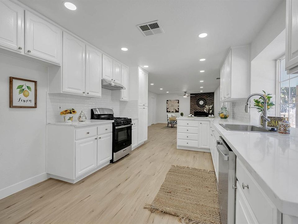 1st image of 5034 Dewey Dr
