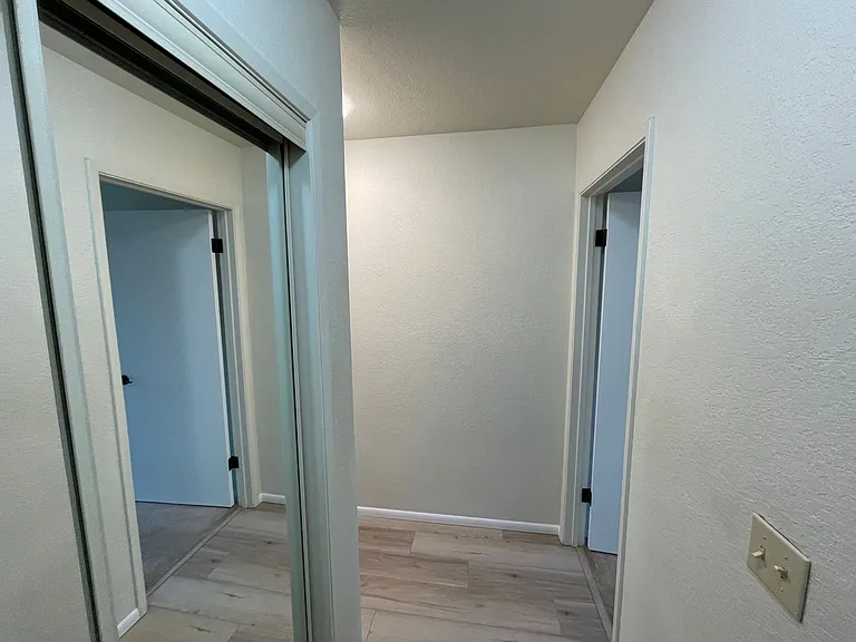 2001 Skyline Way #105 — Photo 6
