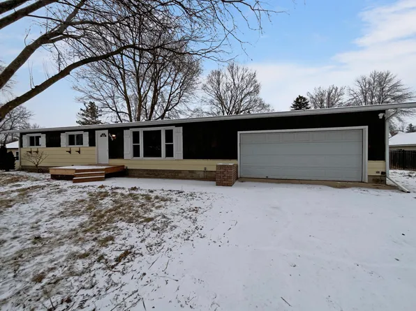 5530 Bryant St, Maple Plain, MN 55359