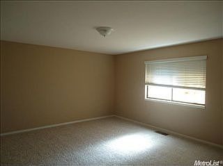 5th image of 5302 Newtown Rd