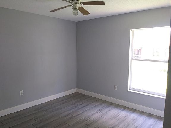 5th image of 231 Kings Pond Ave