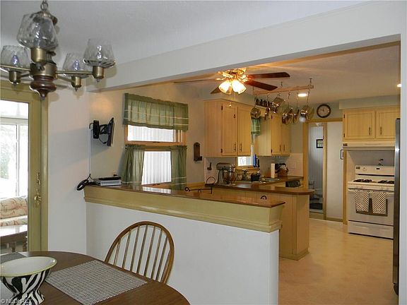 5th image of 2749 Sherwood Dr