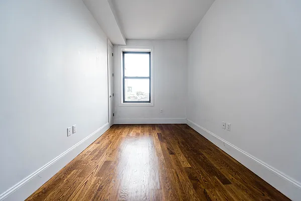 Rented by Nooklyn NYC LLC | media 12