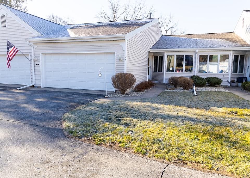 1st image of 72 Valley Trail Dr