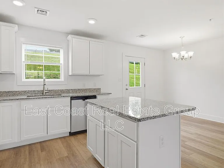 8780 Hillside Way — Photo 8