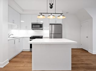 2461 Queen St E #7, Toronto, ON M4E1H8