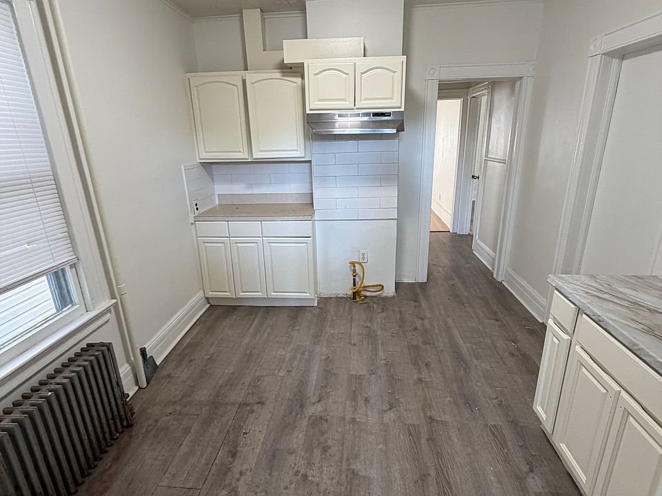 Kitchen (stove will be provided)