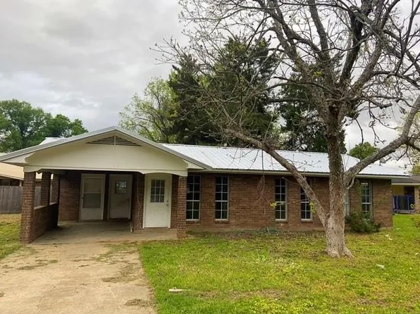 709 Deanna Dr, Marksville, LA 71351