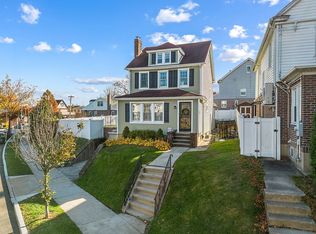 146-36 13th Ave #1, Whitestone, NY 11357