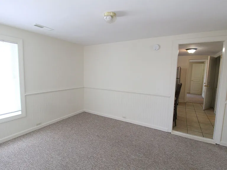 272 W Bruce St — Photo 6